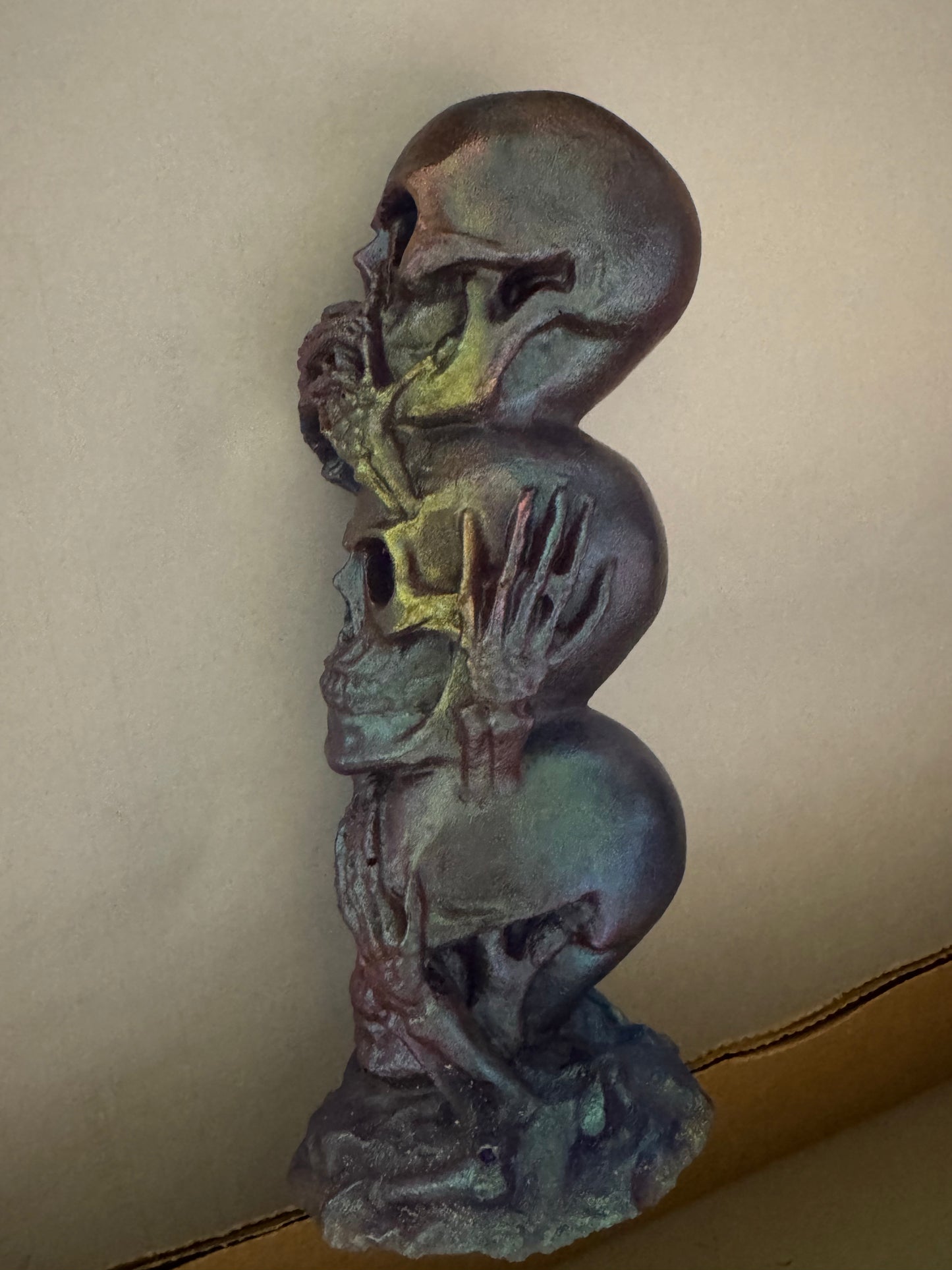 🎃Handmade "See No Evil, Hear No Evil, Speak No Evil" Skull Statue | Epoxy Resin Halloween Decor