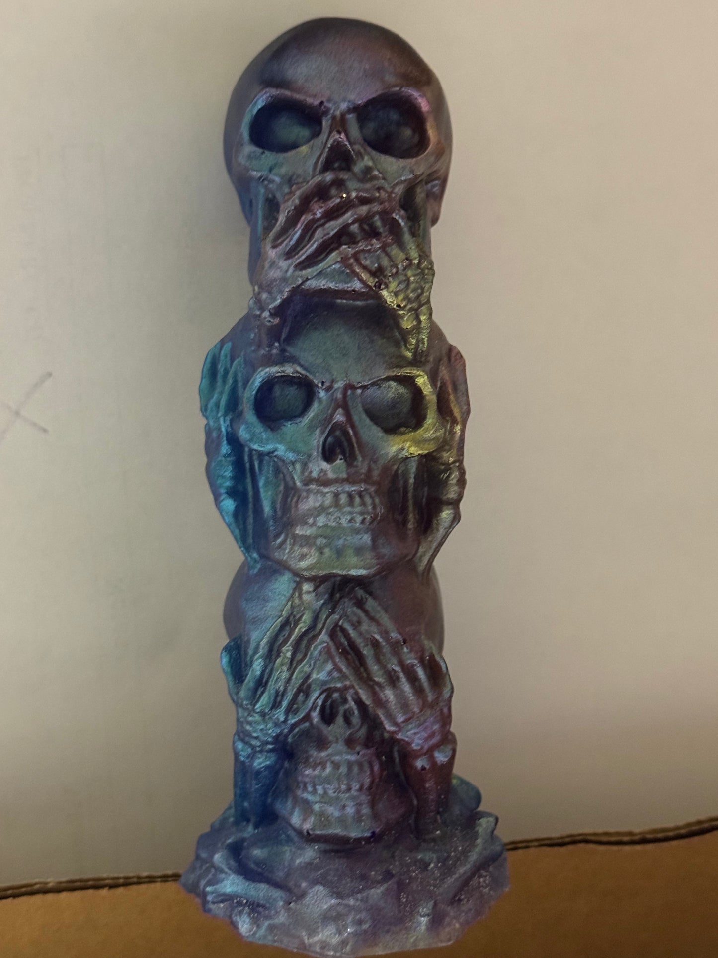 🎃Handmade "See No Evil, Hear No Evil, Speak No Evil" Skull Statue | Epoxy Resin Halloween Decor
